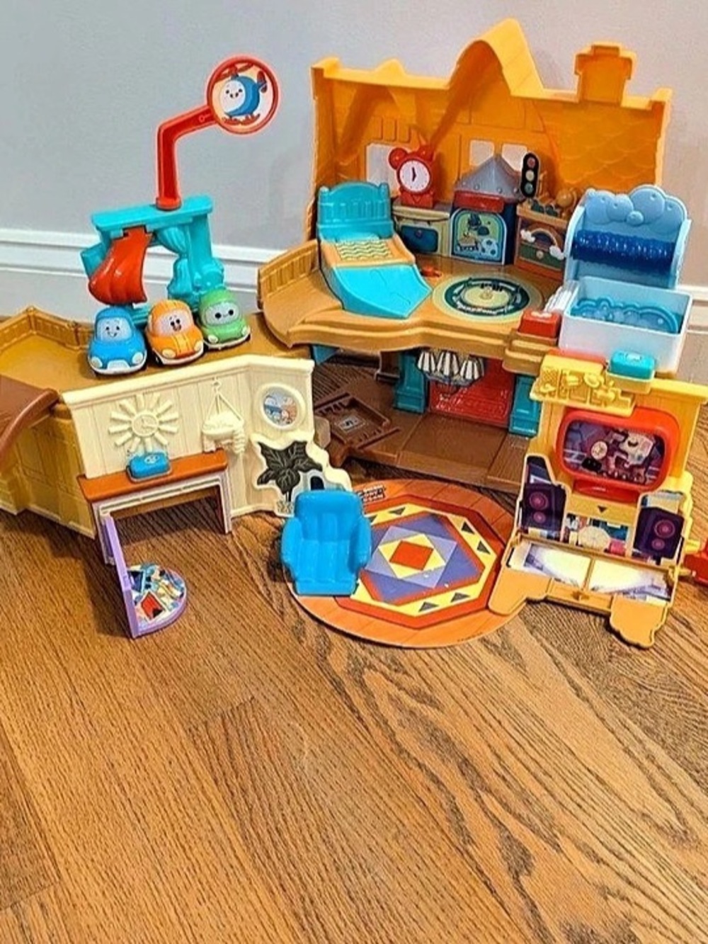 VTech Go! Go! Cory Carson Cory’s Stay & Play Home - Learning Toy Folding House
